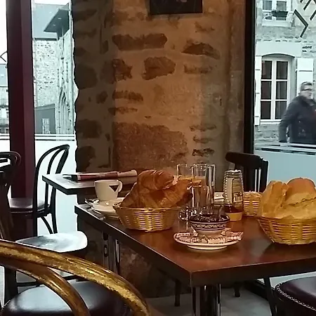 Cafe Du Theatre Dinan