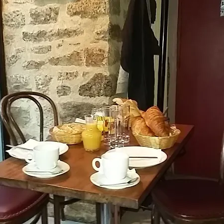 Cafe Du Theatre Dinan